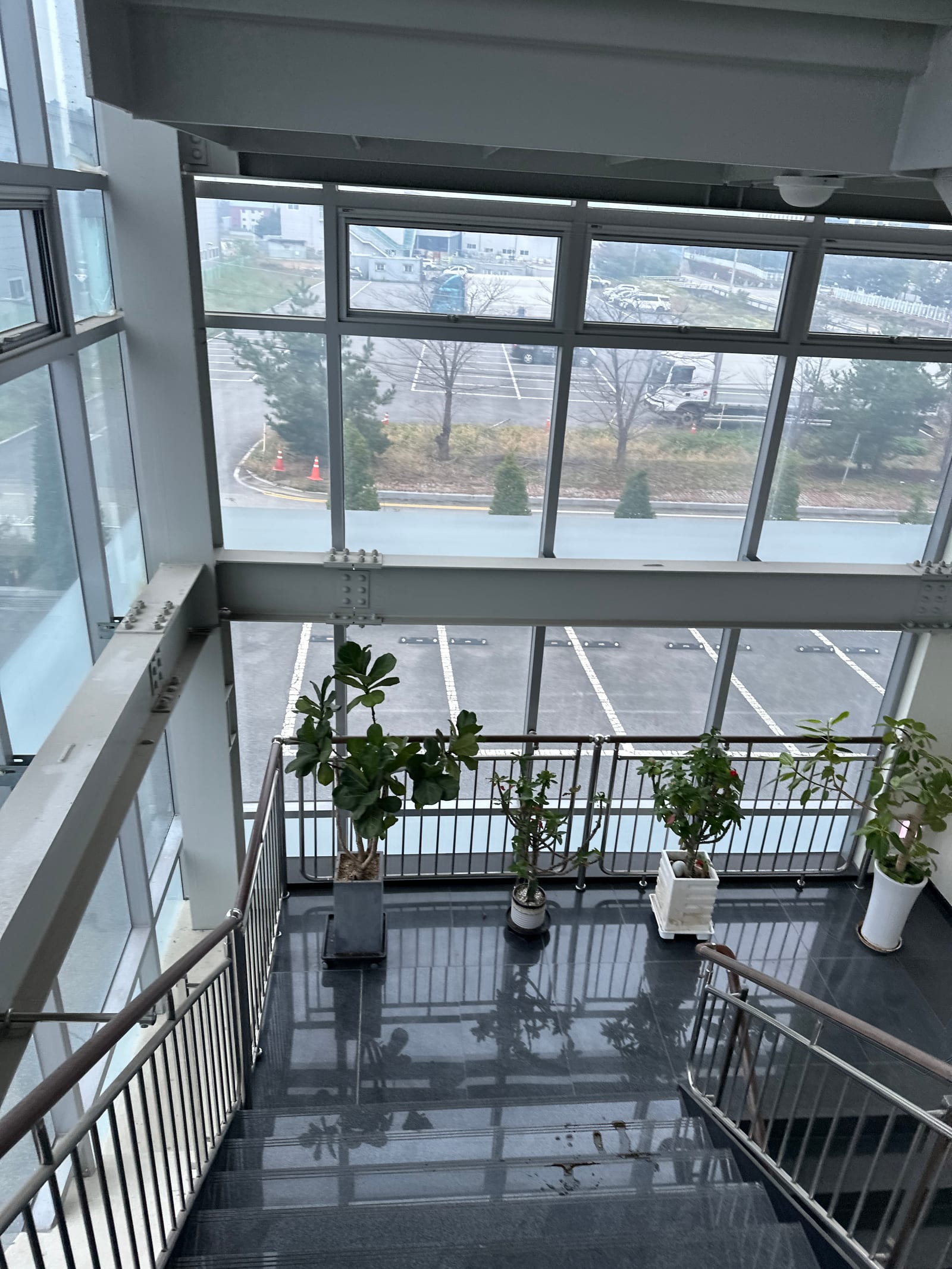 고양 일산동구 계단청소 시공 사진